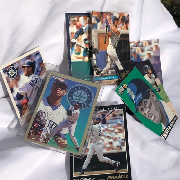 90’s Ken Griffey Jr Cards
Open to reasonable offers - Picture 4 of 8